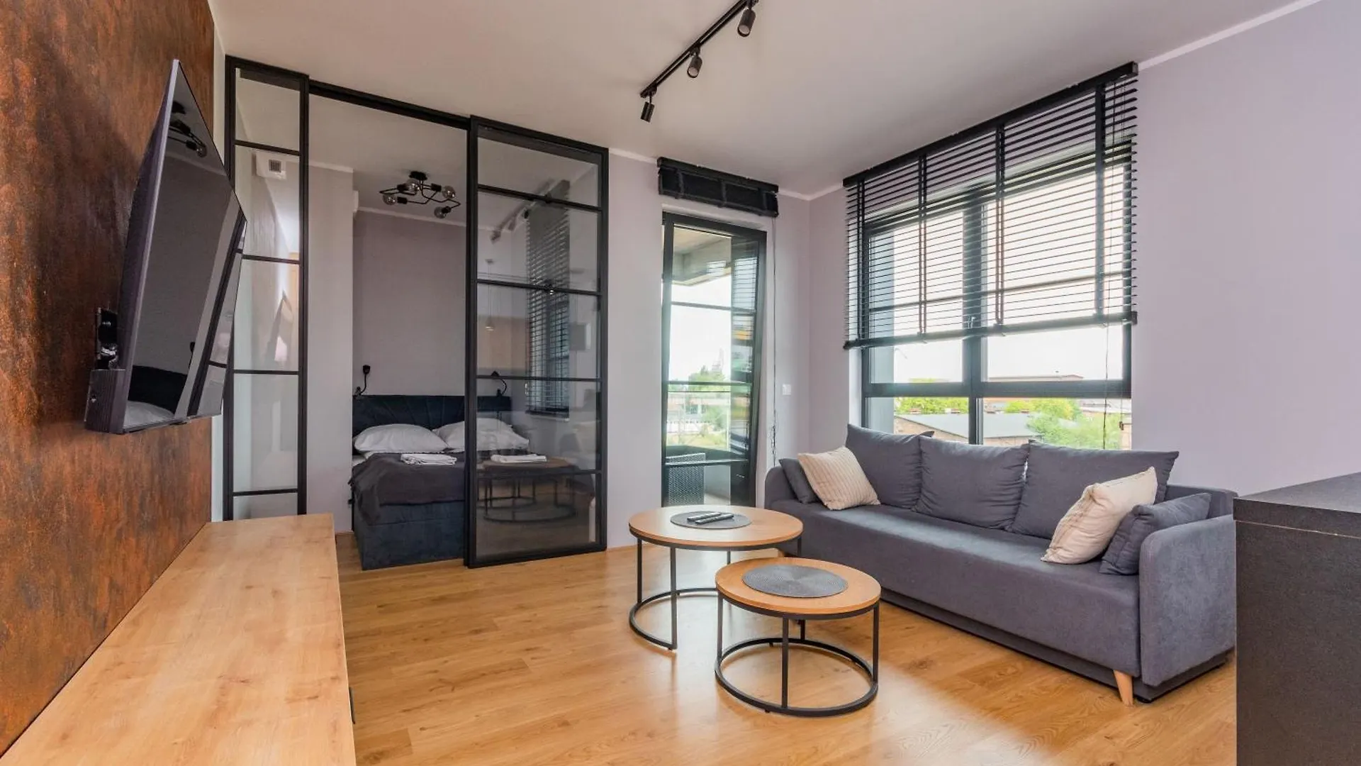 Doki - Black & White By Grand Apartments Danzica