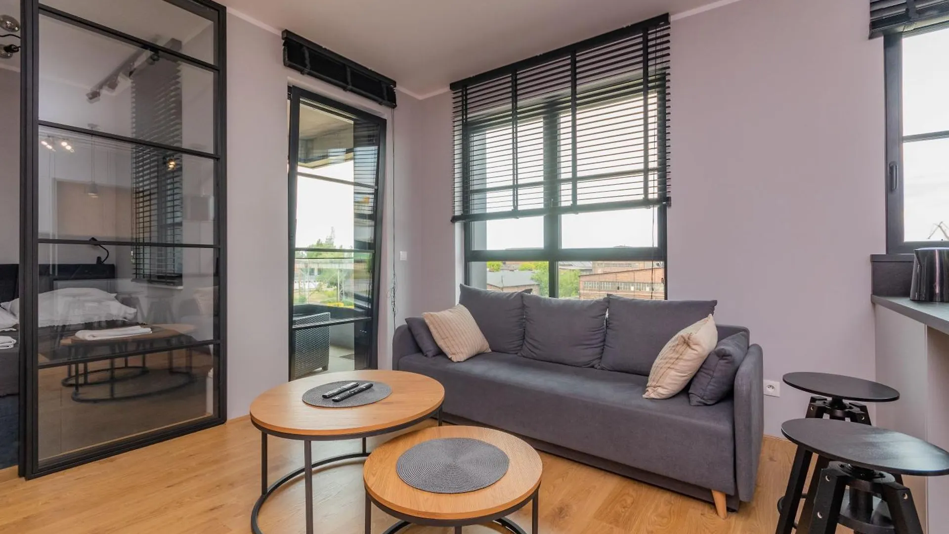 Doki - Black & White By Grand Apartments Danzica