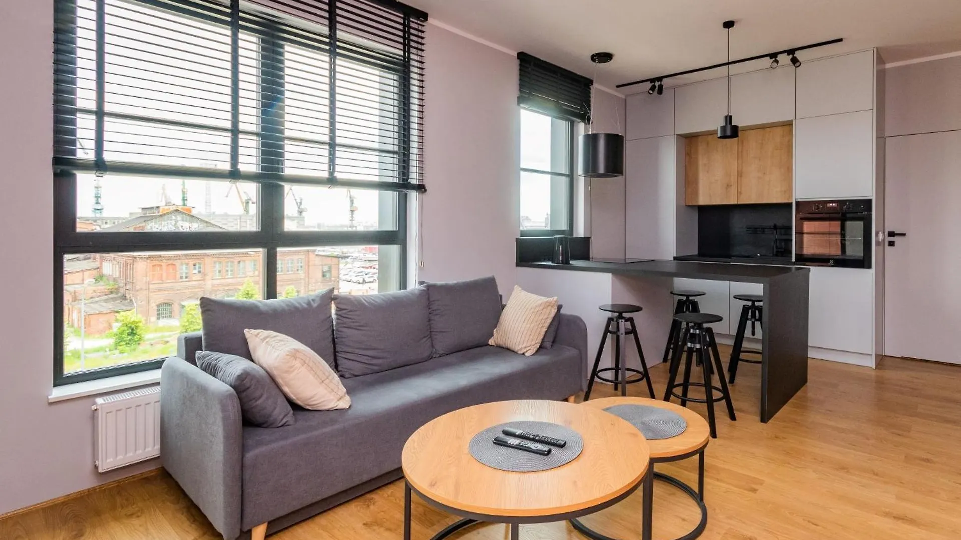 Doki - Black & White By Grand Apartments Danzica