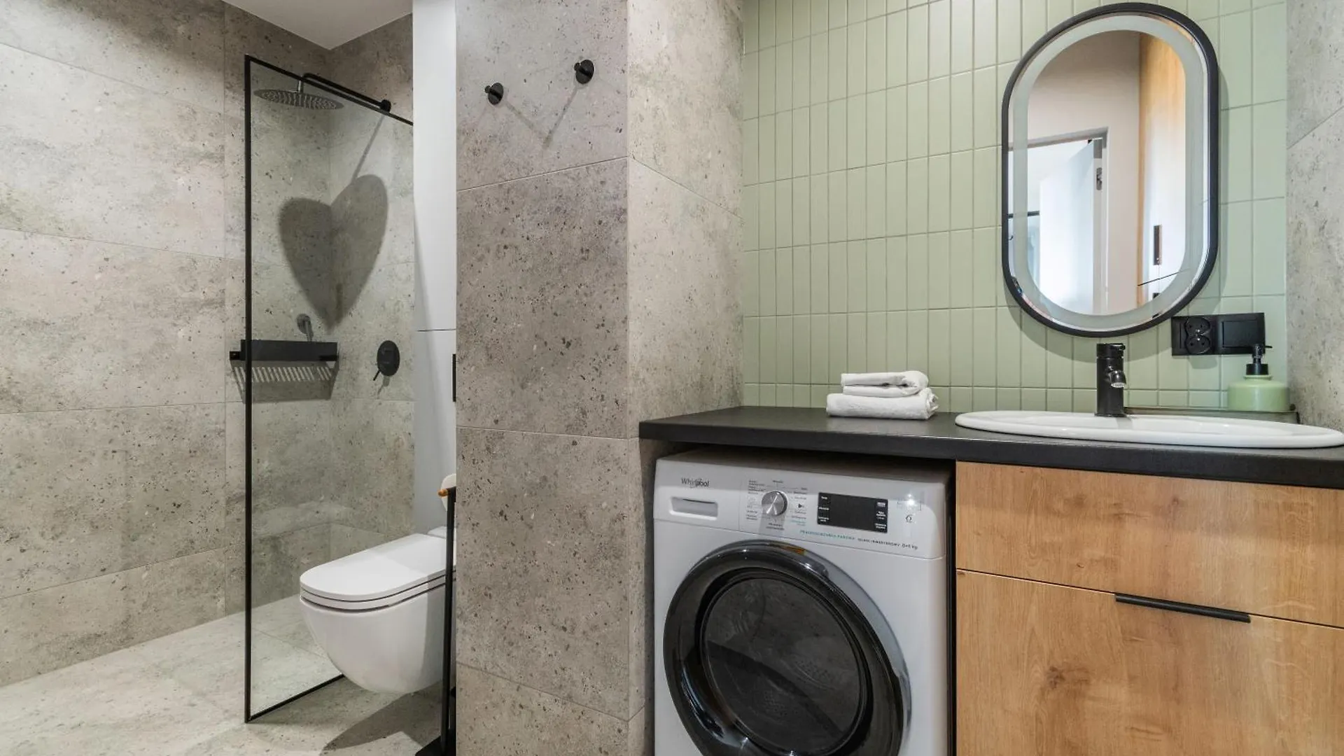 Doki - Black & White By Grand Apartments Danzica Polonia