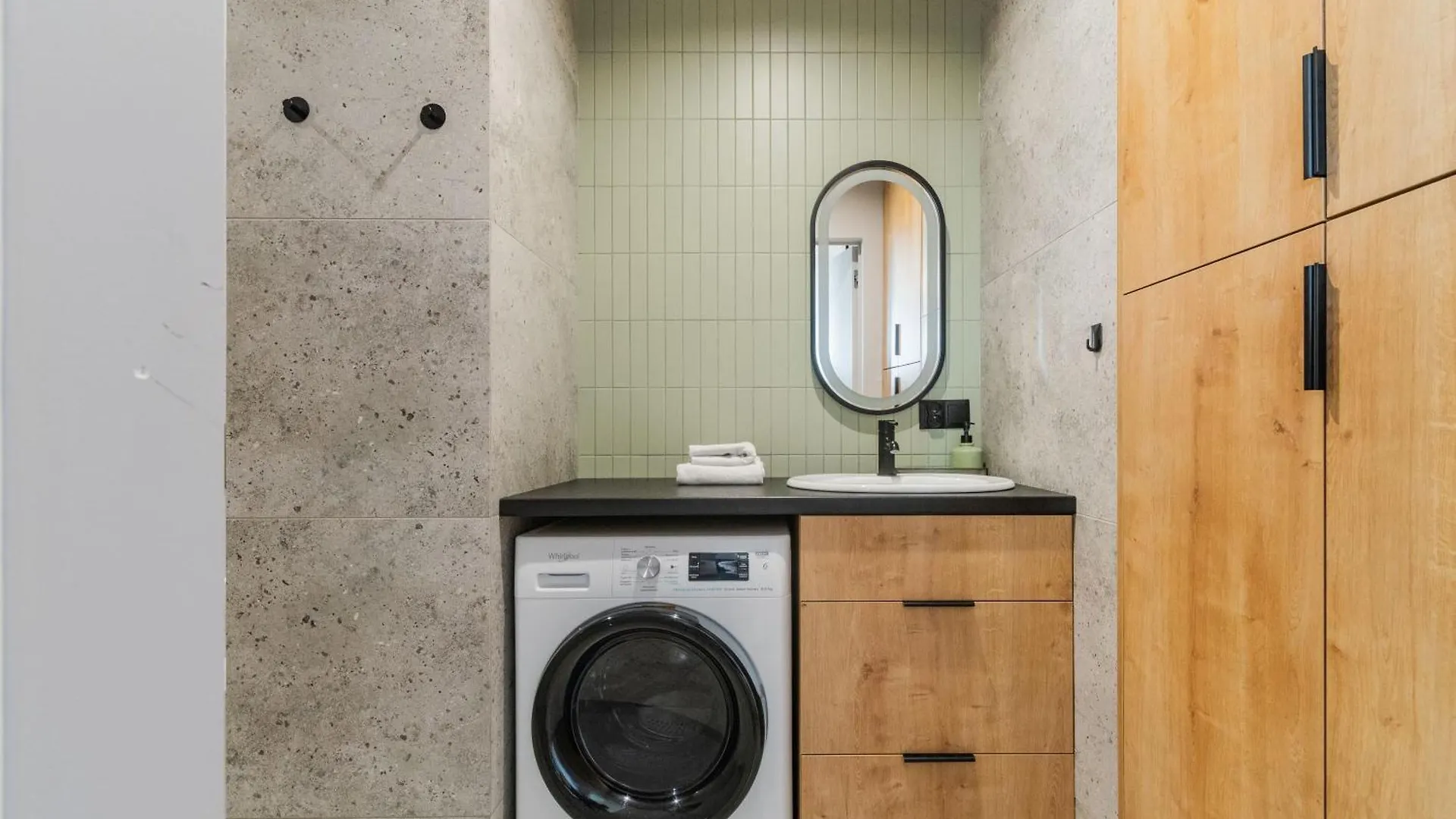 Doki - Black & White By Grand Apartments Gdansk